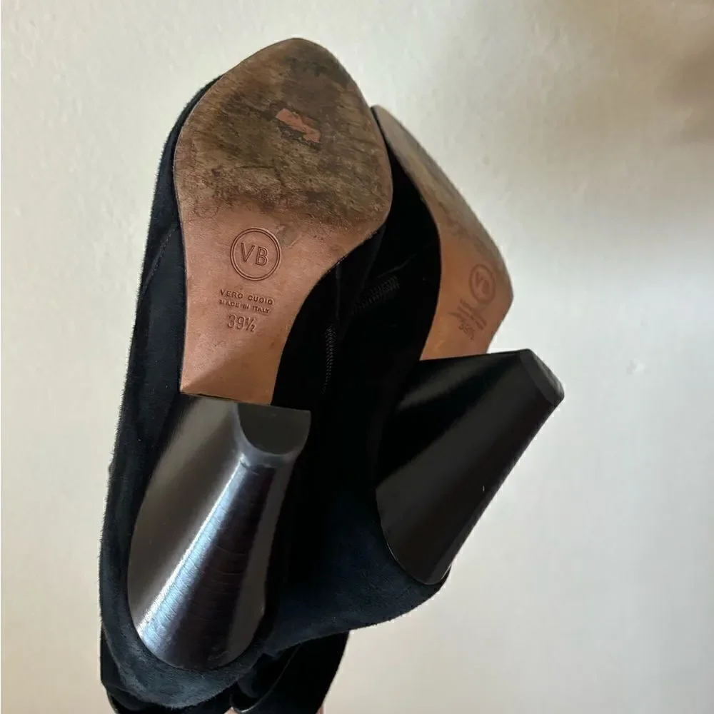 Veronica Beard Laurel Suede Black Ankle Booties  Made in Italy Size 9